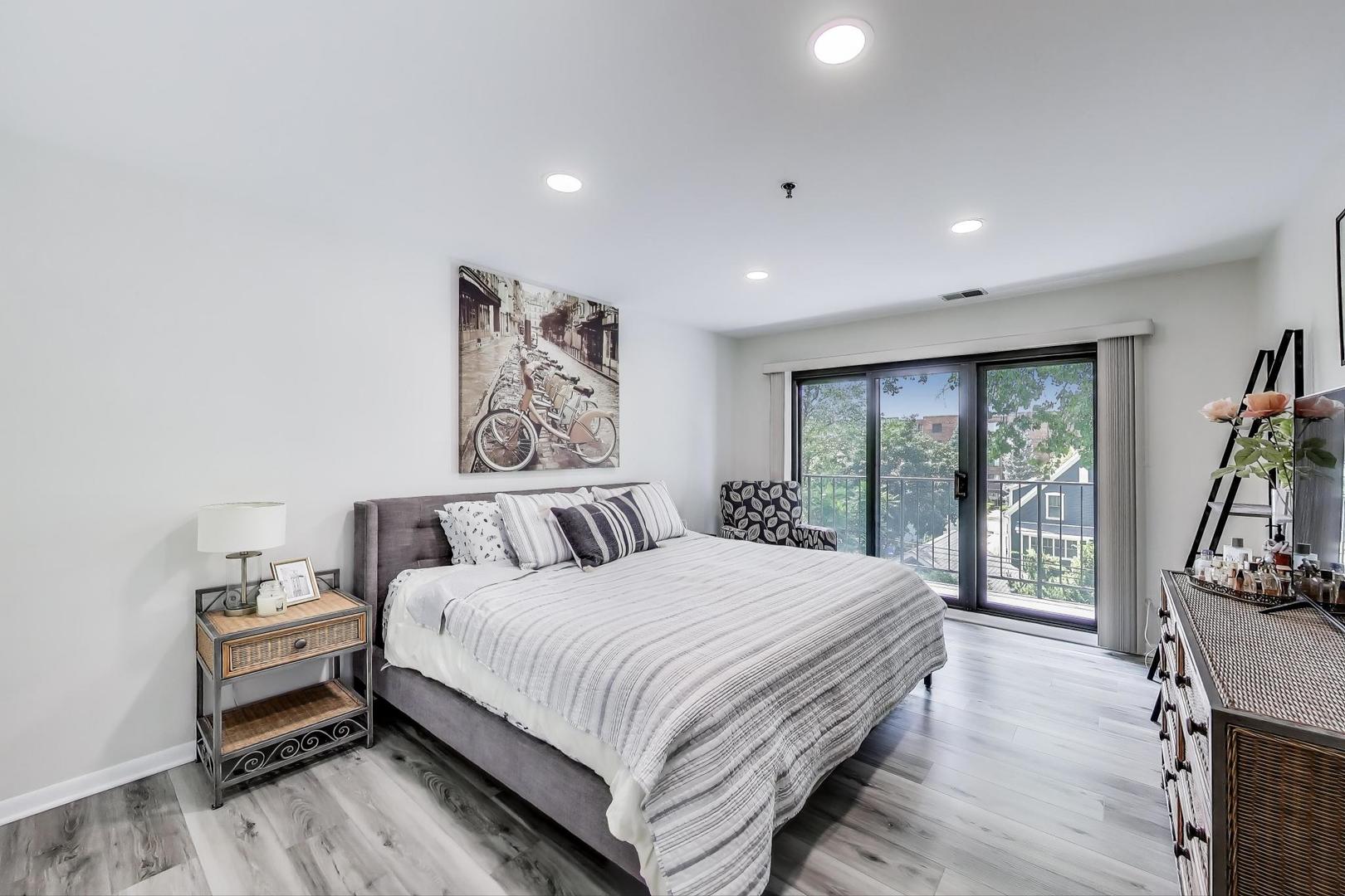 110 S Evergreen Avenue Unit: 4CS