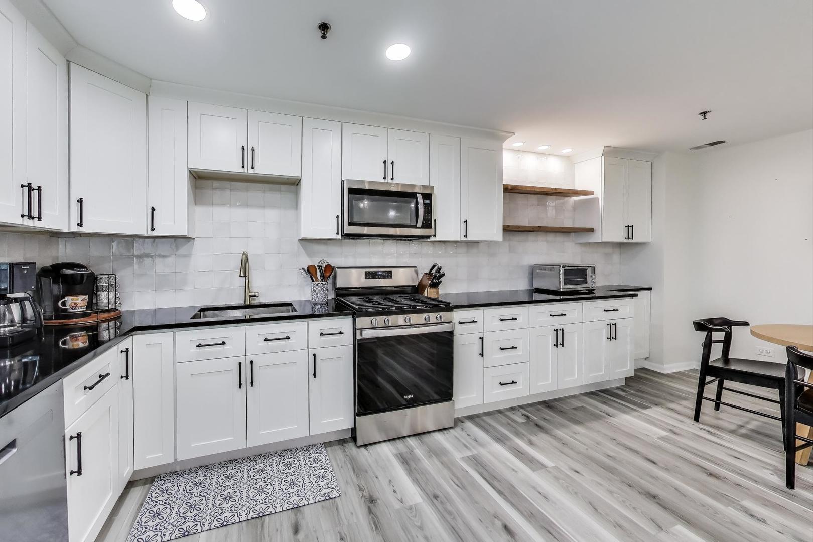 110 S Evergreen Avenue Unit: 4CS
