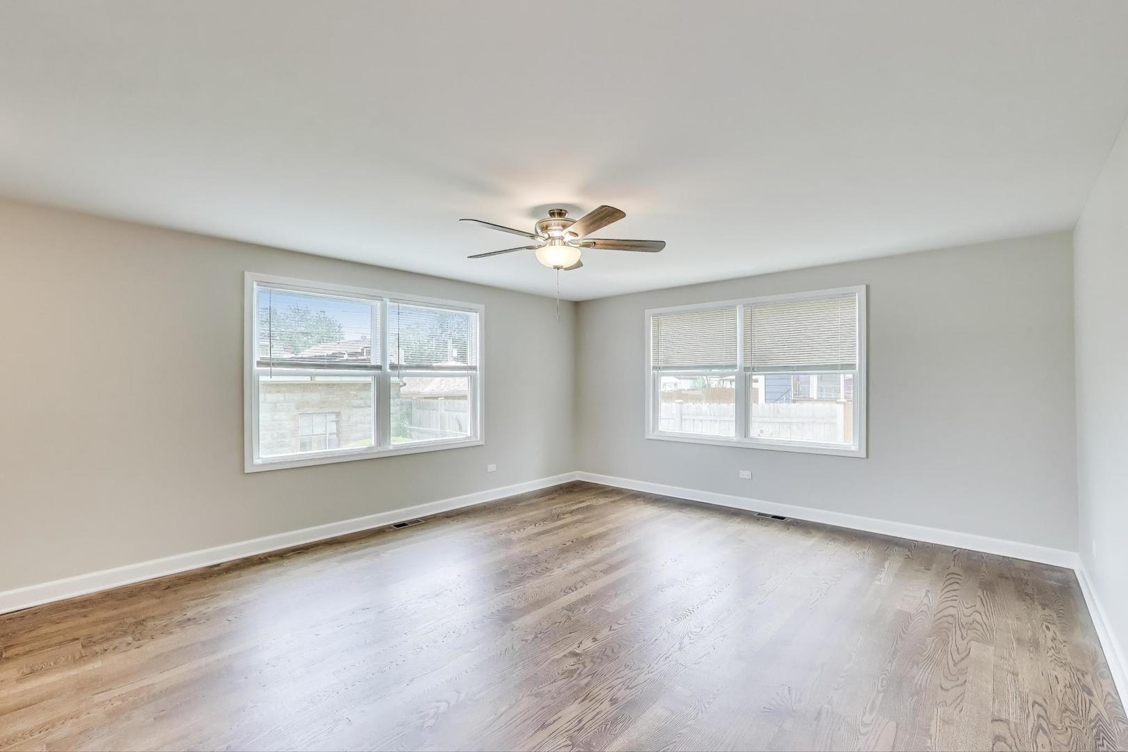 3909 N New England Avenue