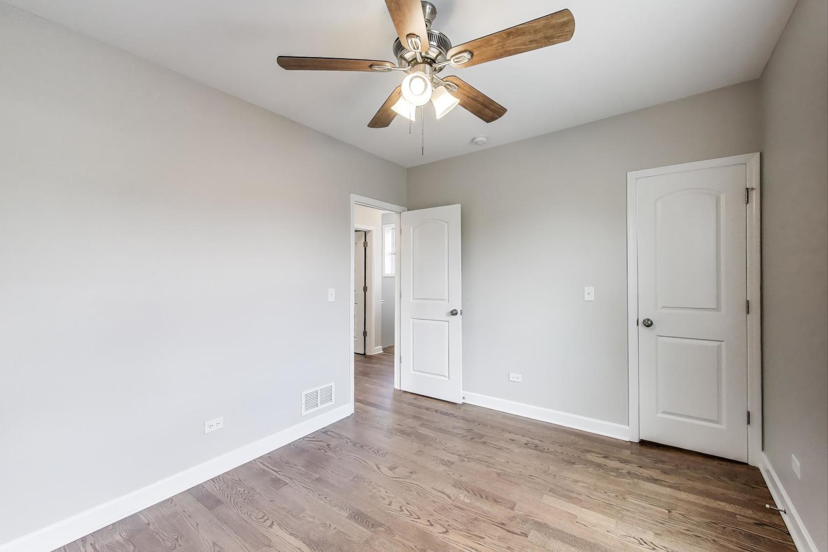 3909 N New England Avenue