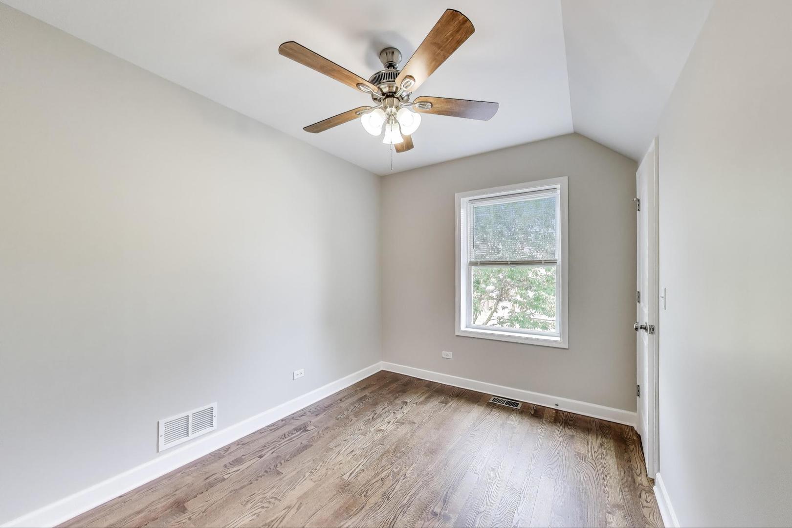 3909 N New England Avenue