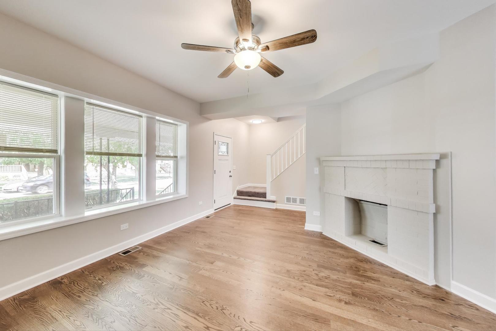 3909 N New England Avenue