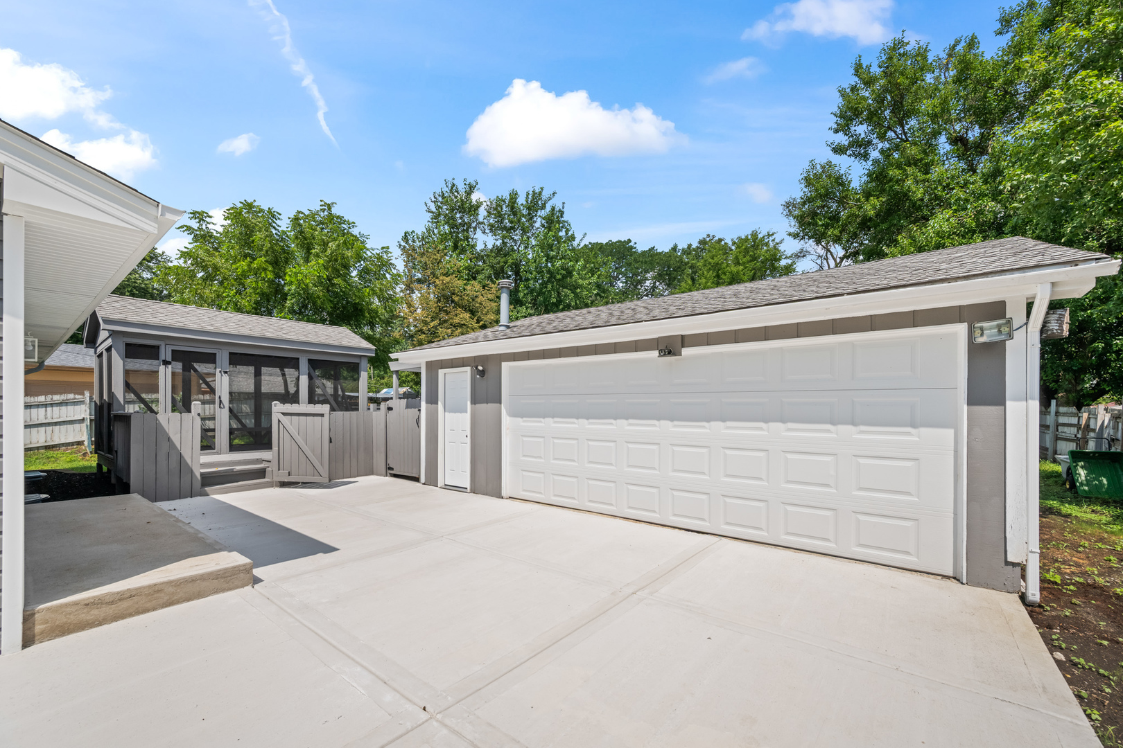 30 W Turner Avenue