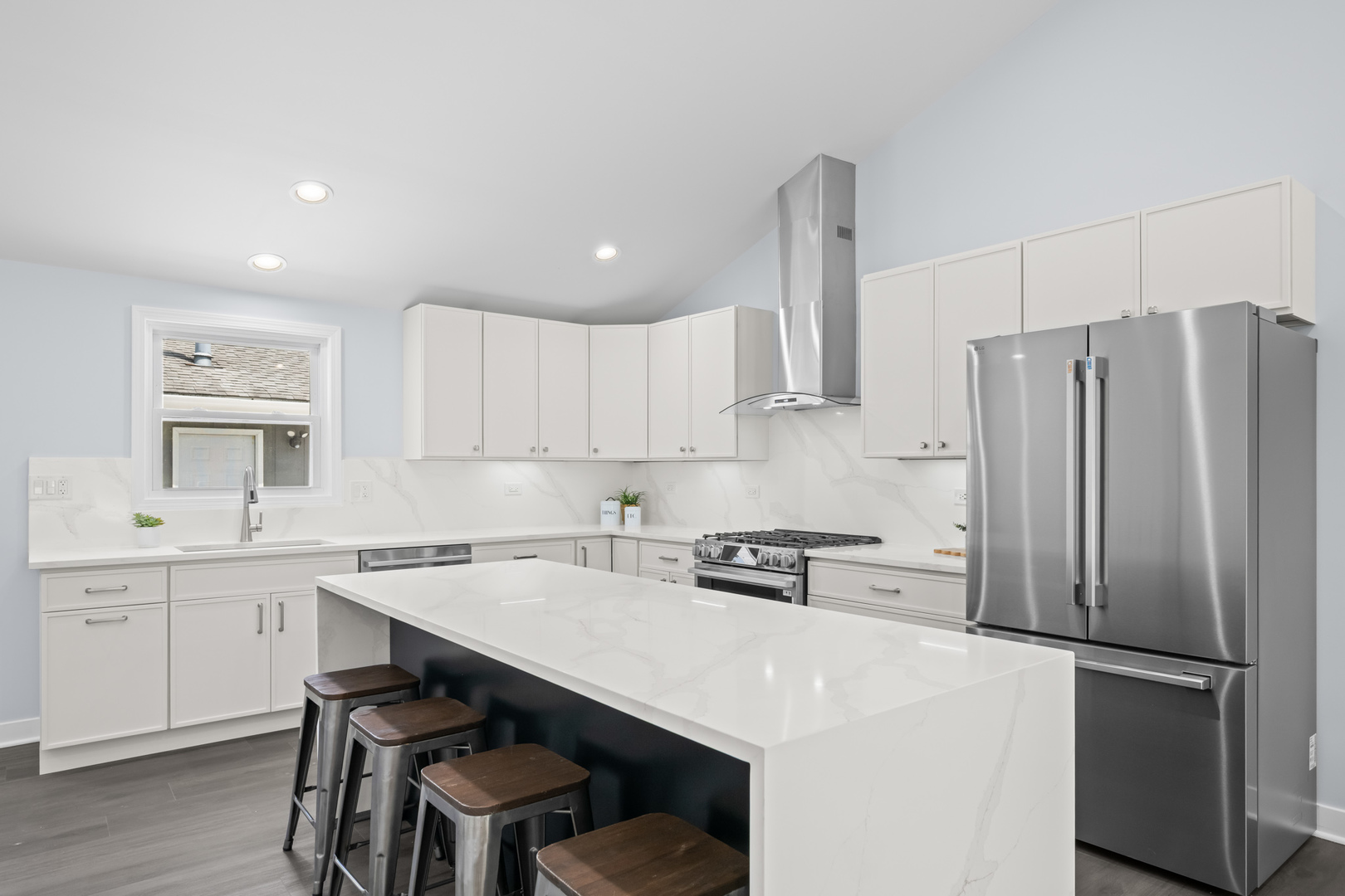 30 W Turner Avenue
