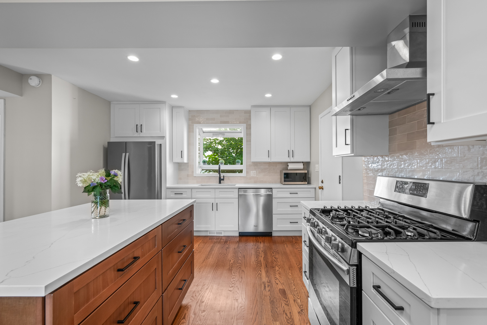 106 S Stratford Road