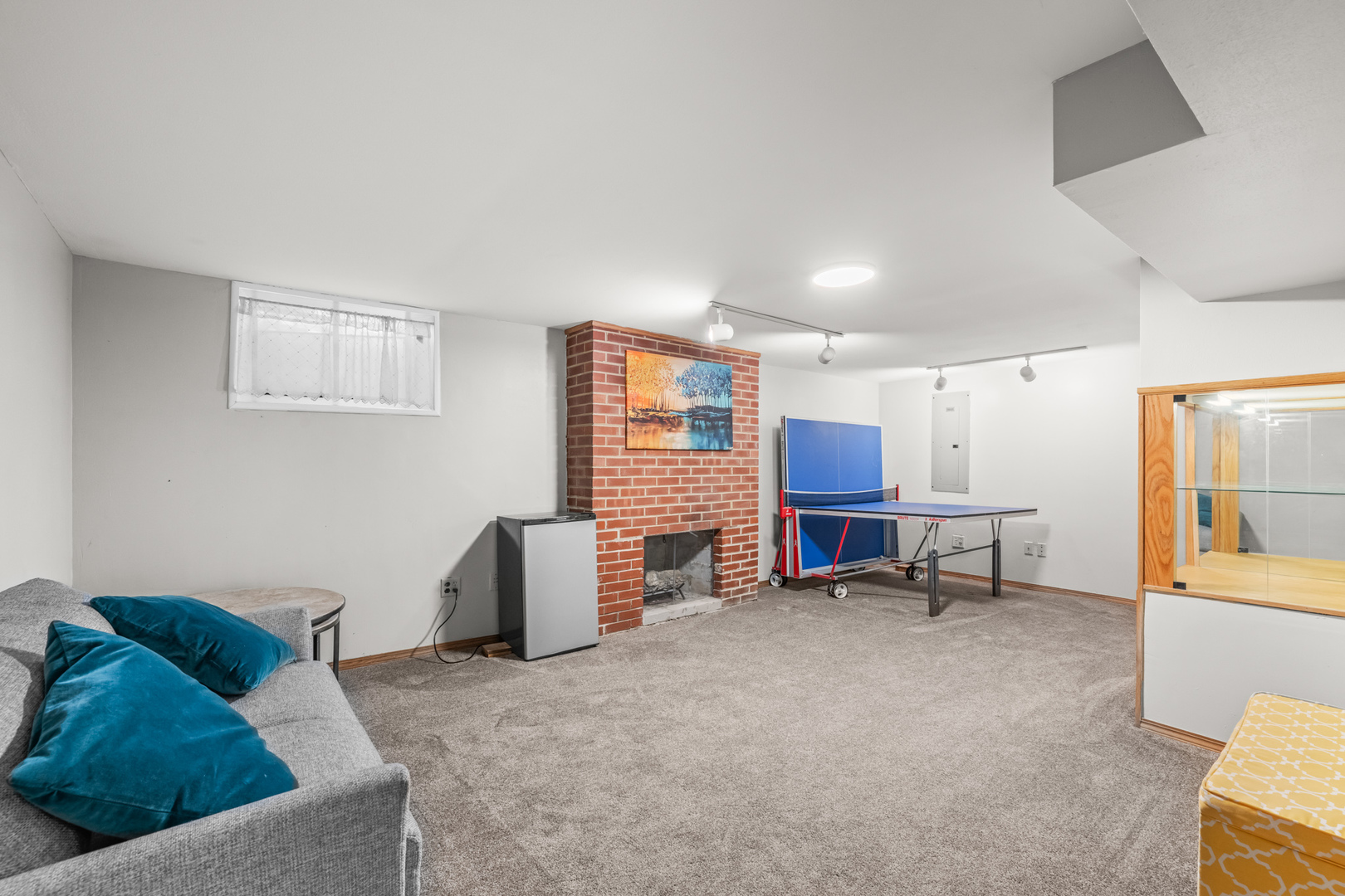 106 S Stratford Road