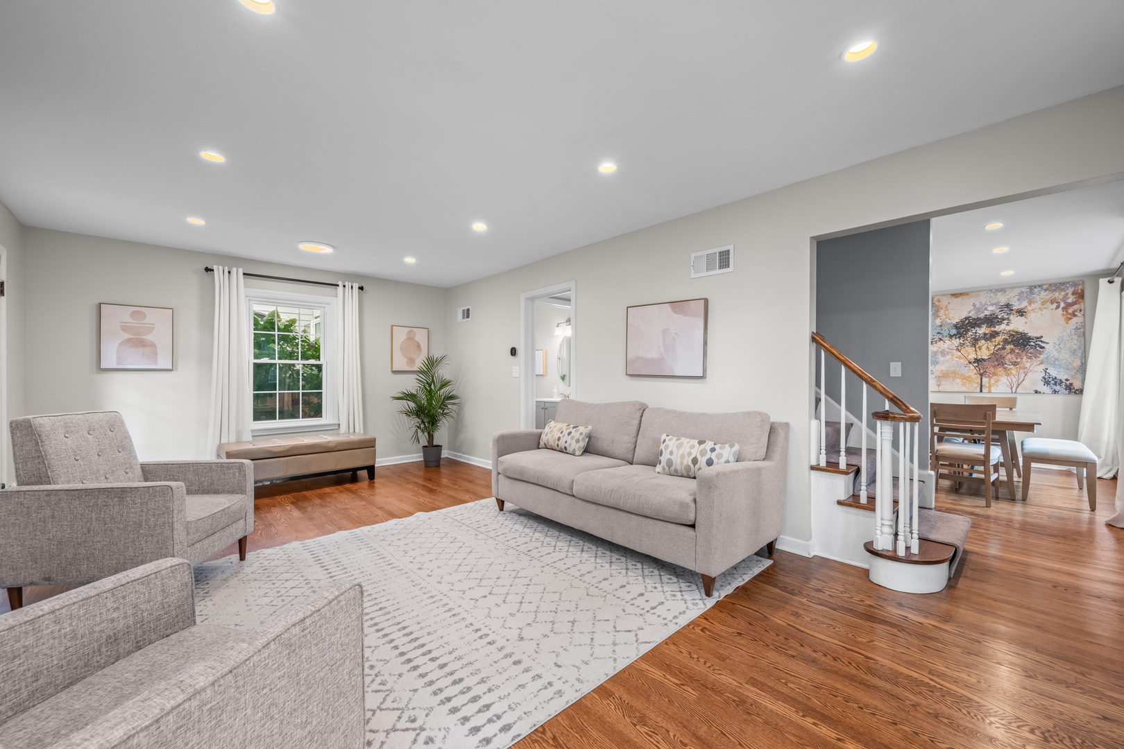 106 S Stratford Road