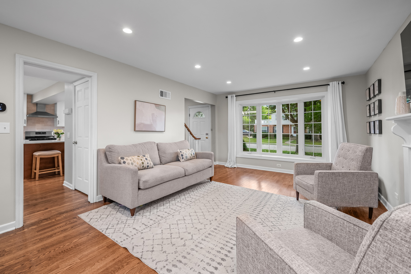 106 S Stratford Road