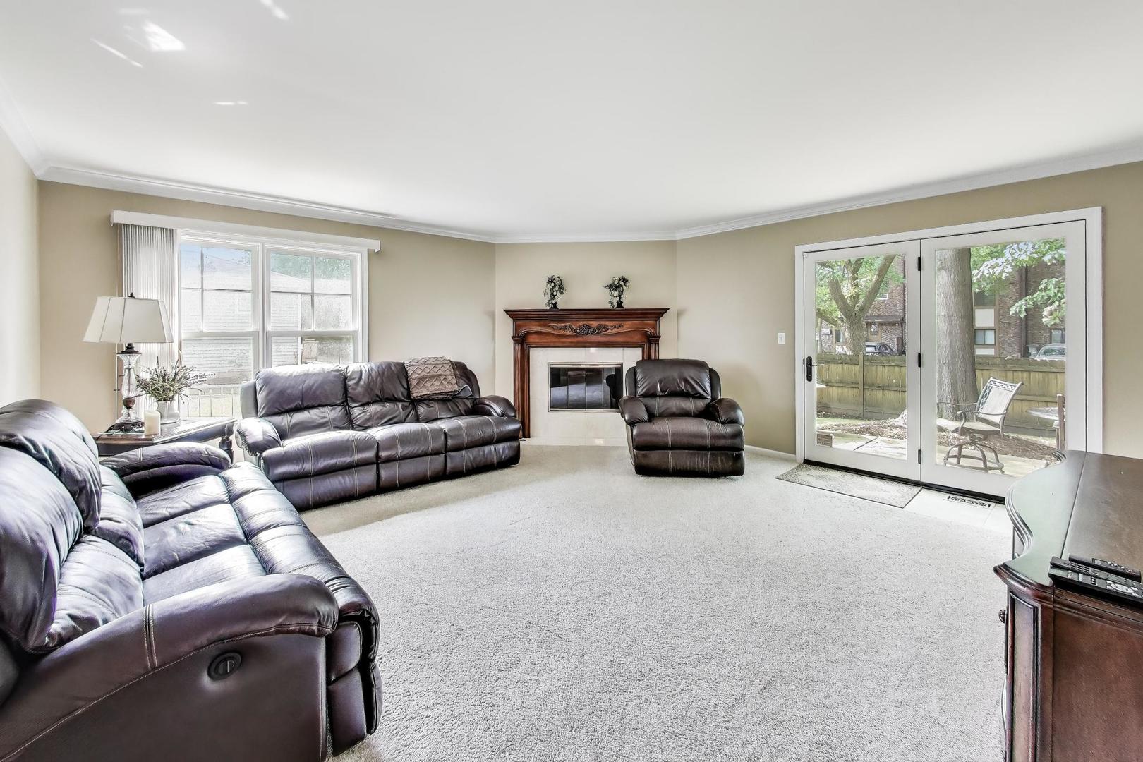 1207 W Keating Drive