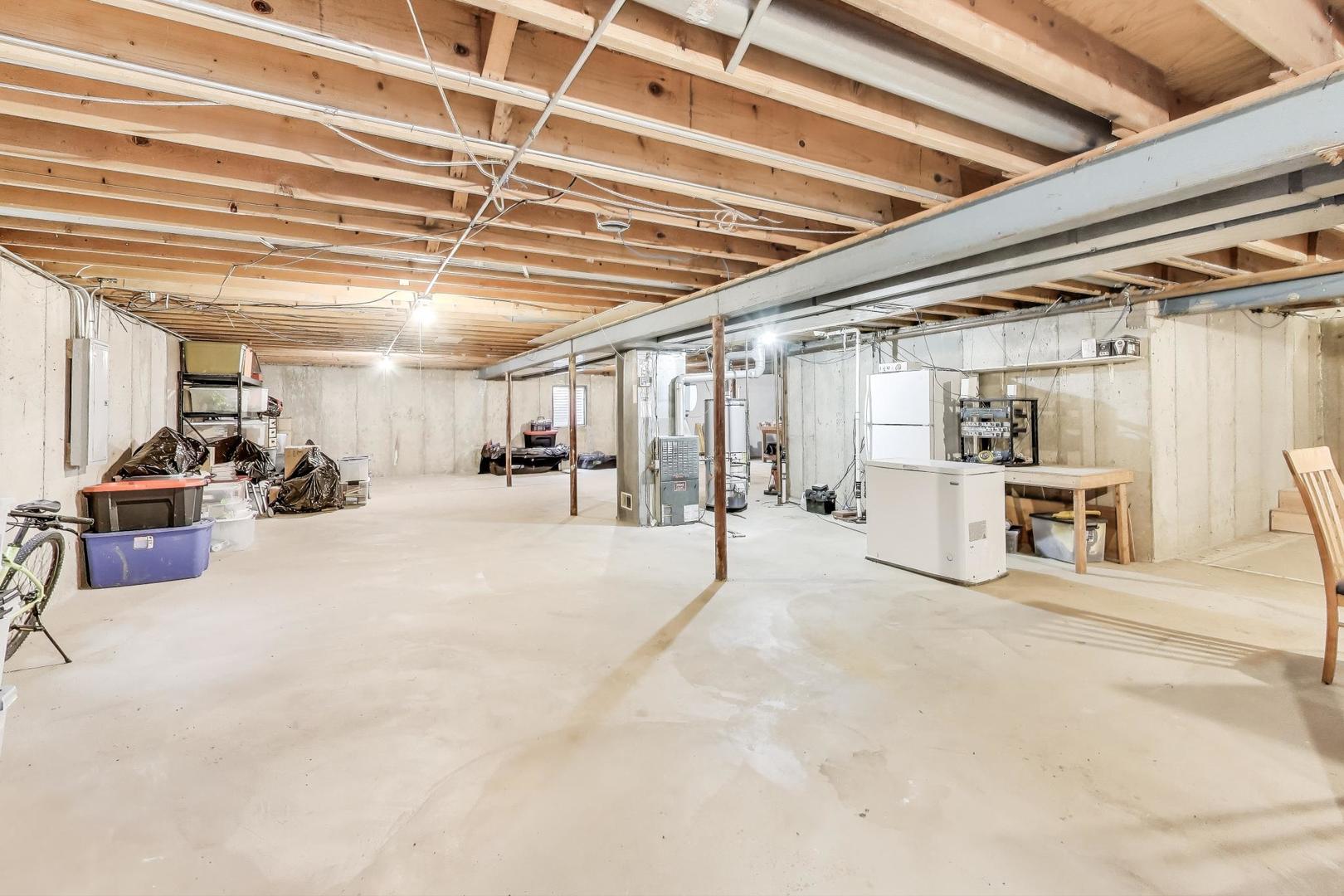 1207 W Keating Drive