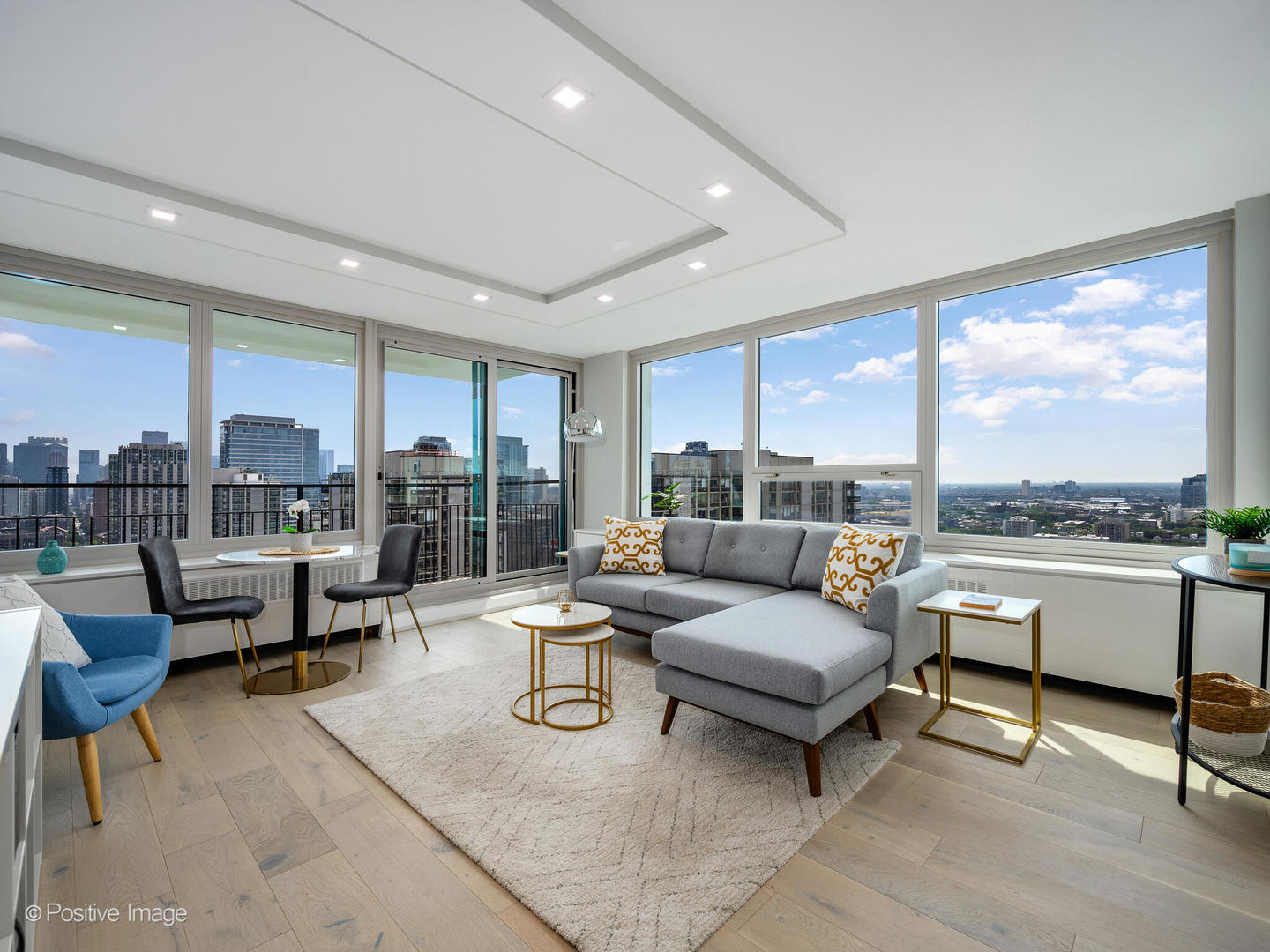 88 W Schiller Street Unit: 2908L