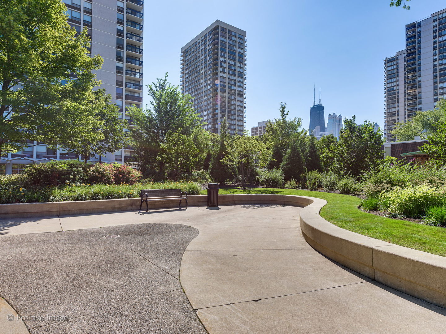 88 W Schiller Street Unit: 2908L