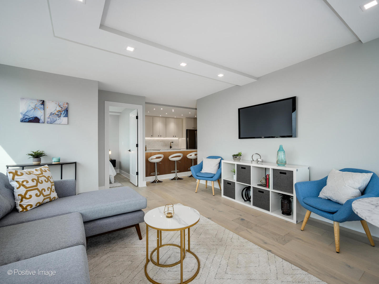 88 W Schiller Street Unit: 2908L