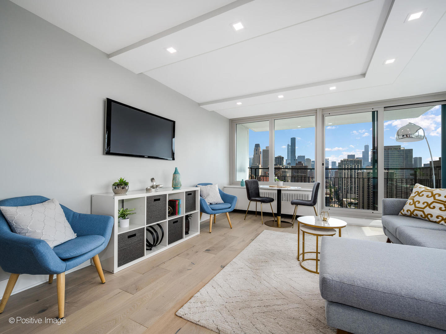 88 W Schiller Street Unit: 2908L