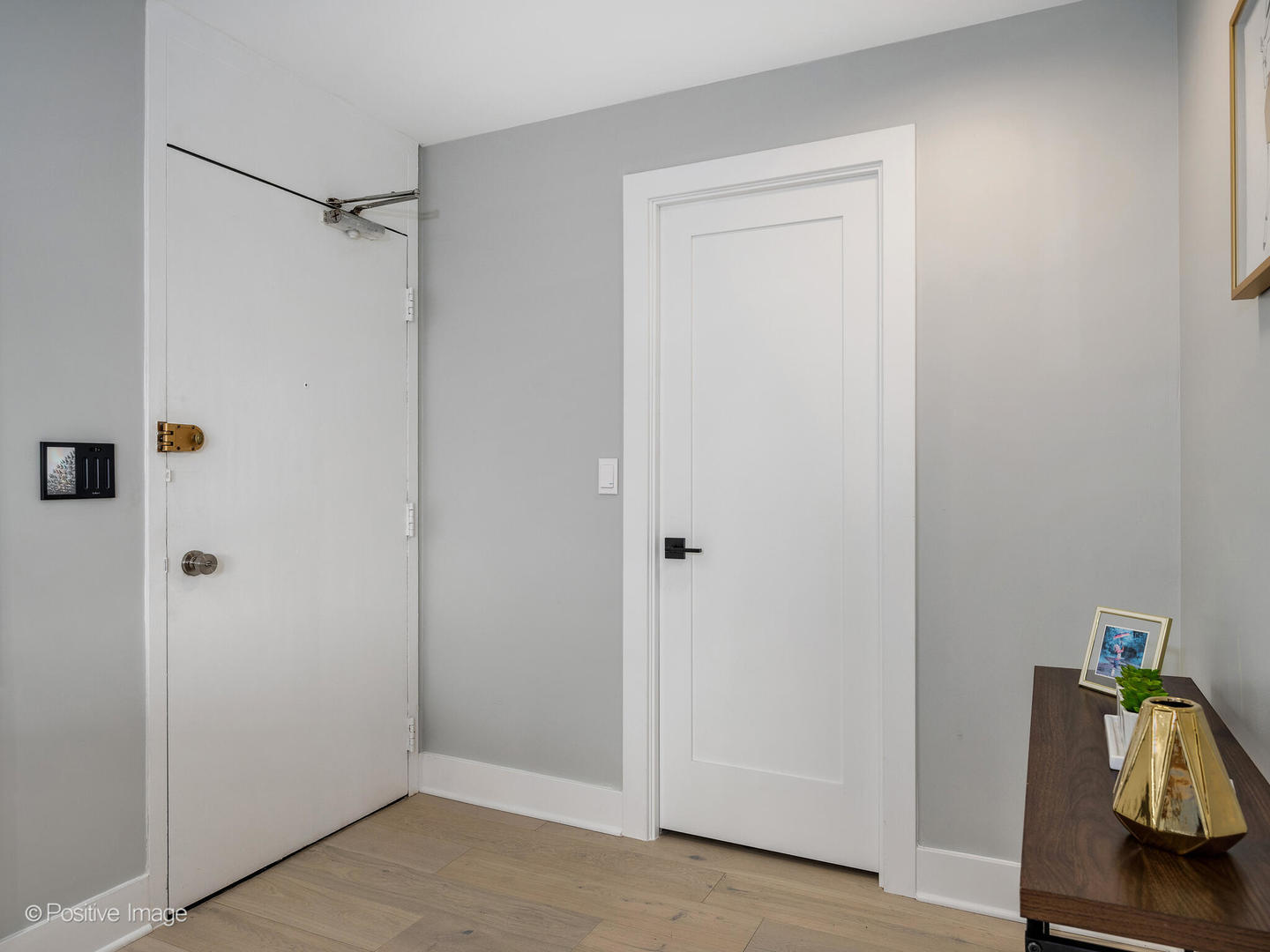 88 W Schiller Street Unit: 2908L
