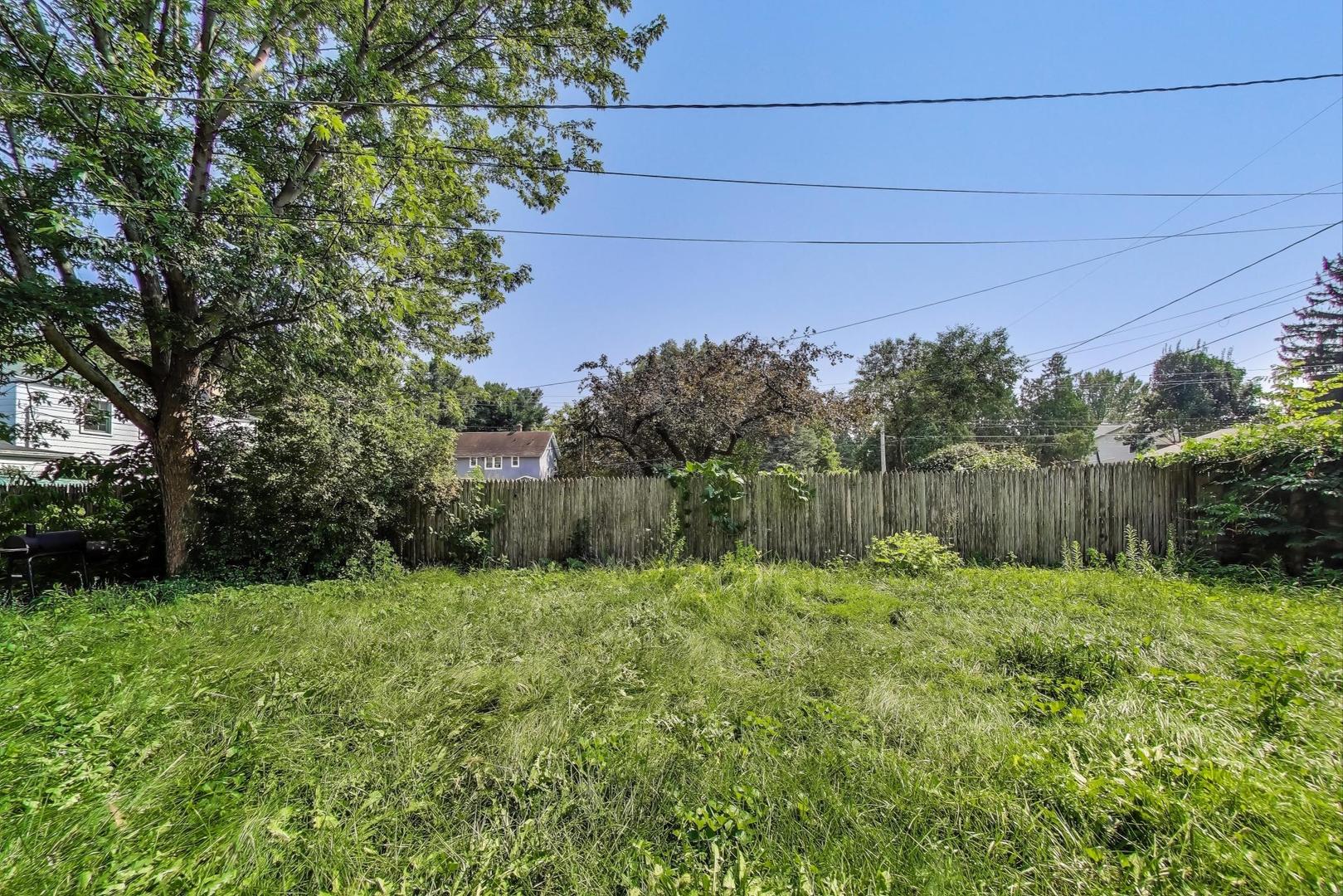 2818 Emmaus Avenue
