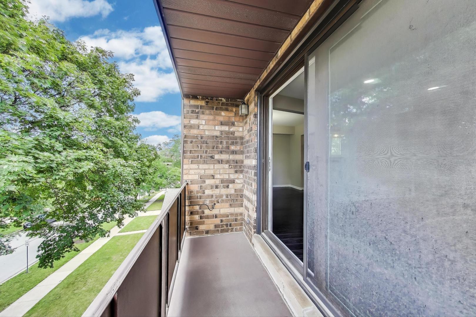 121 S Vail Avenue Unit: 401