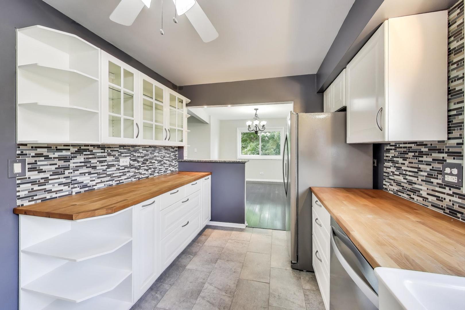 121 S Vail Avenue Unit: 401