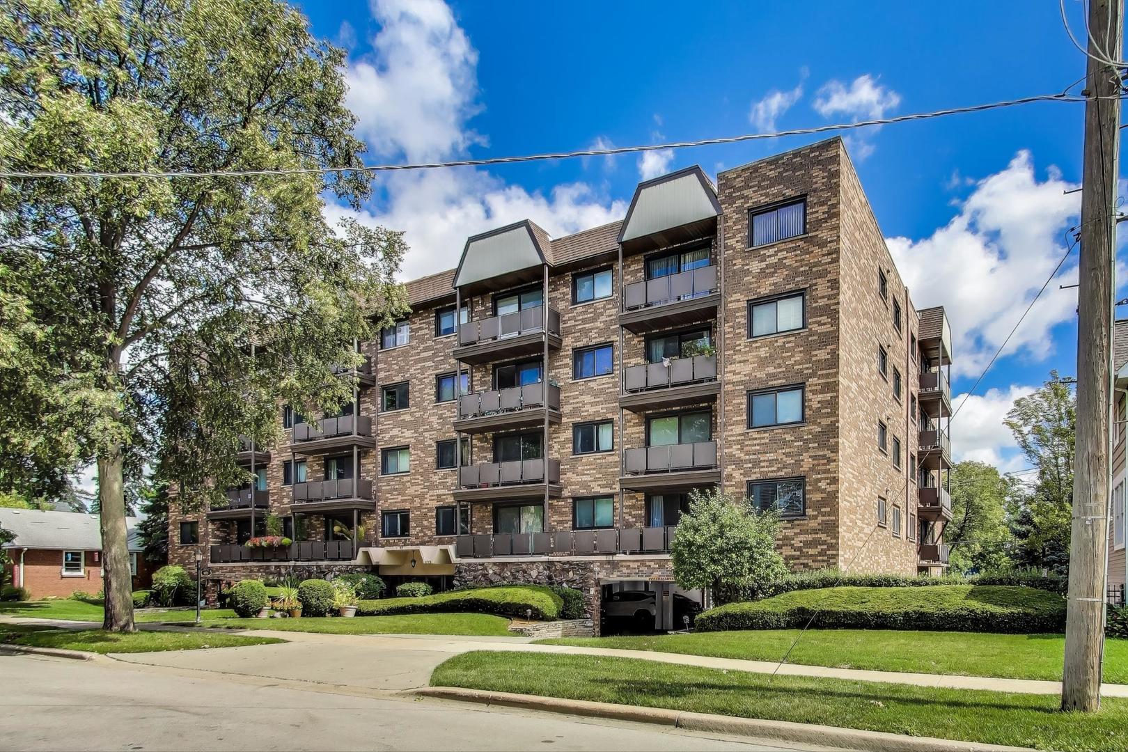 121 S Vail Avenue Unit: 401