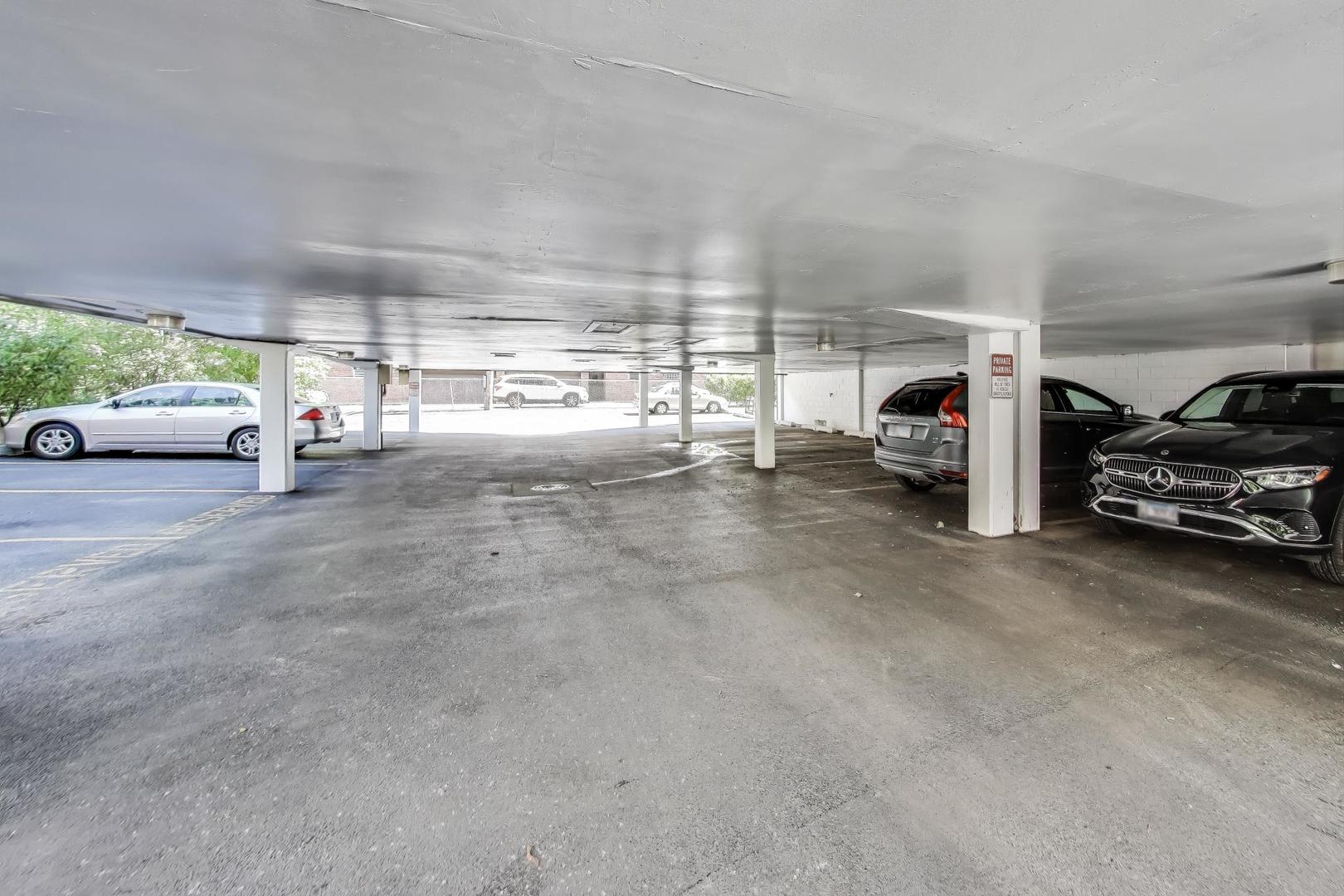 121 S Vail Avenue Unit: 401