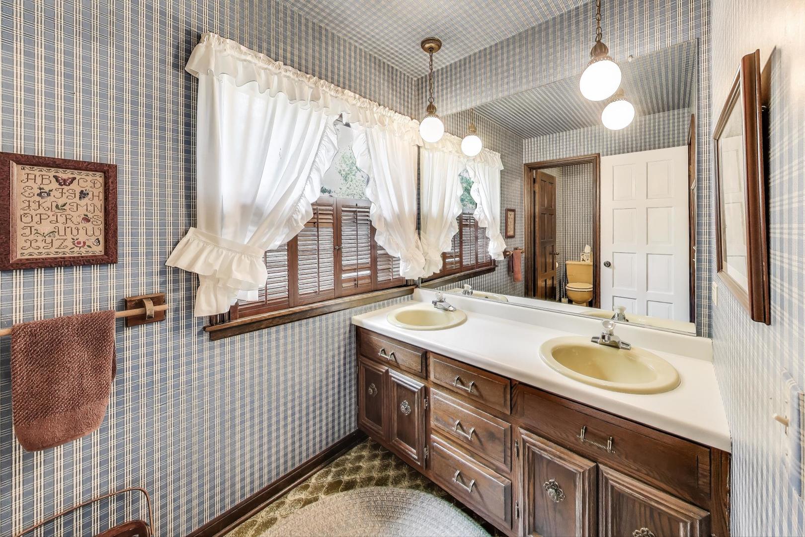 515 S Princeton Avenue