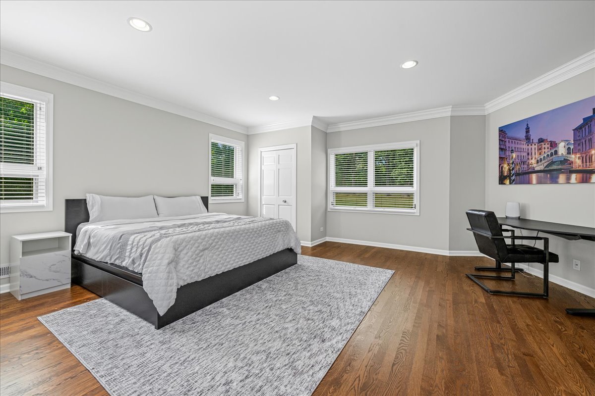 21744 N Hickory Hill Drive