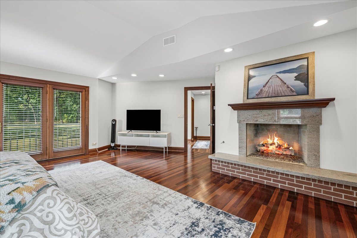 21744 N Hickory Hill Drive