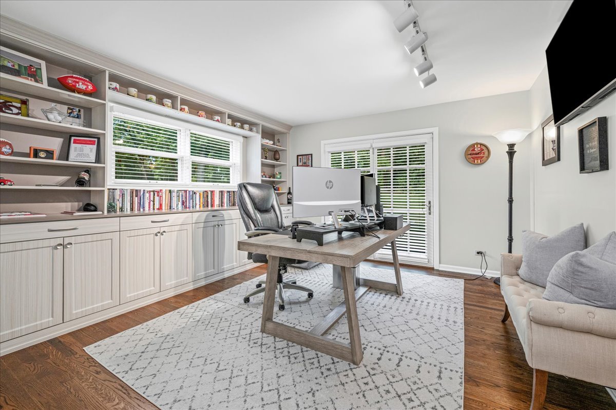 21744 N Hickory Hill Drive