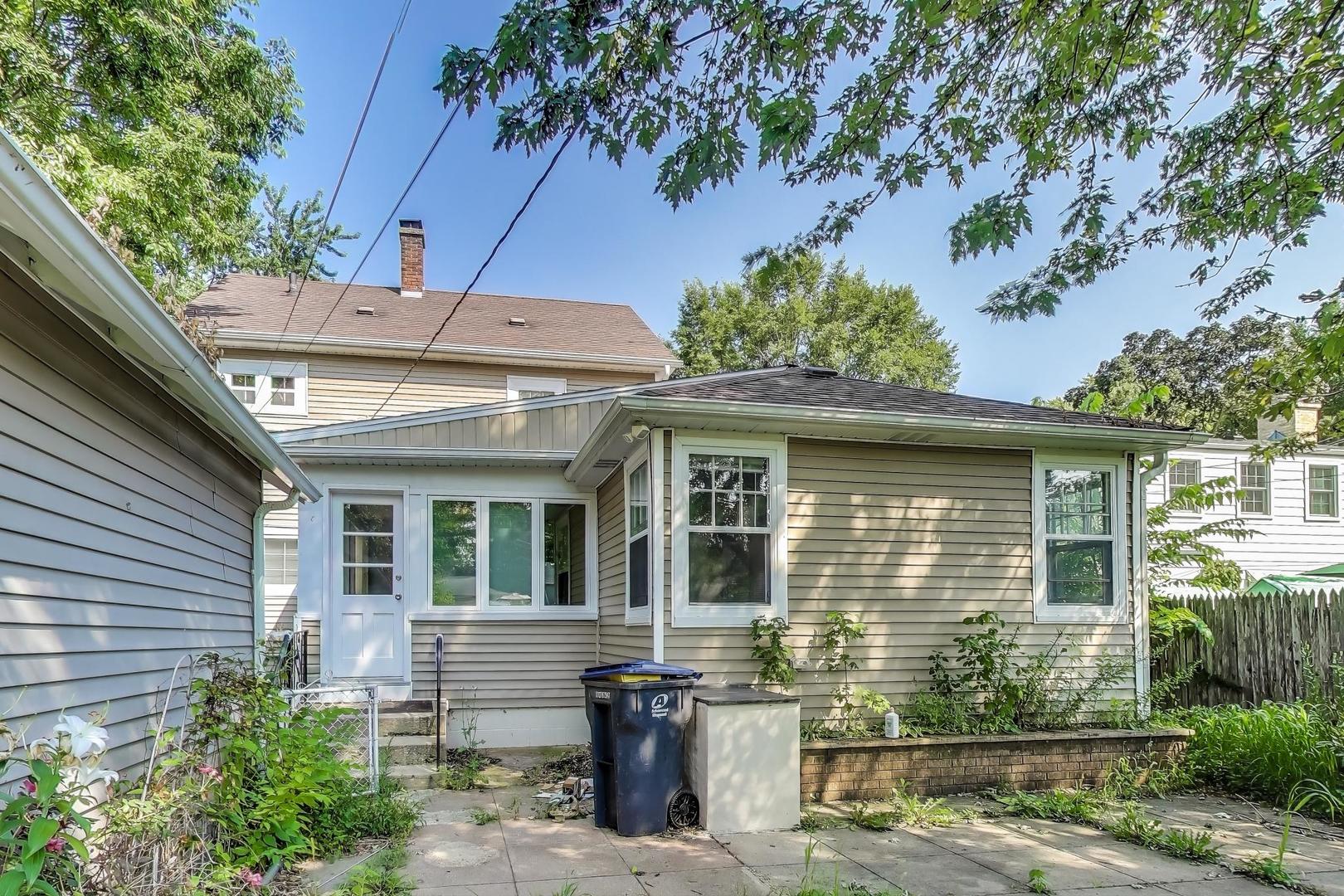 2818 Emmaus Avenue