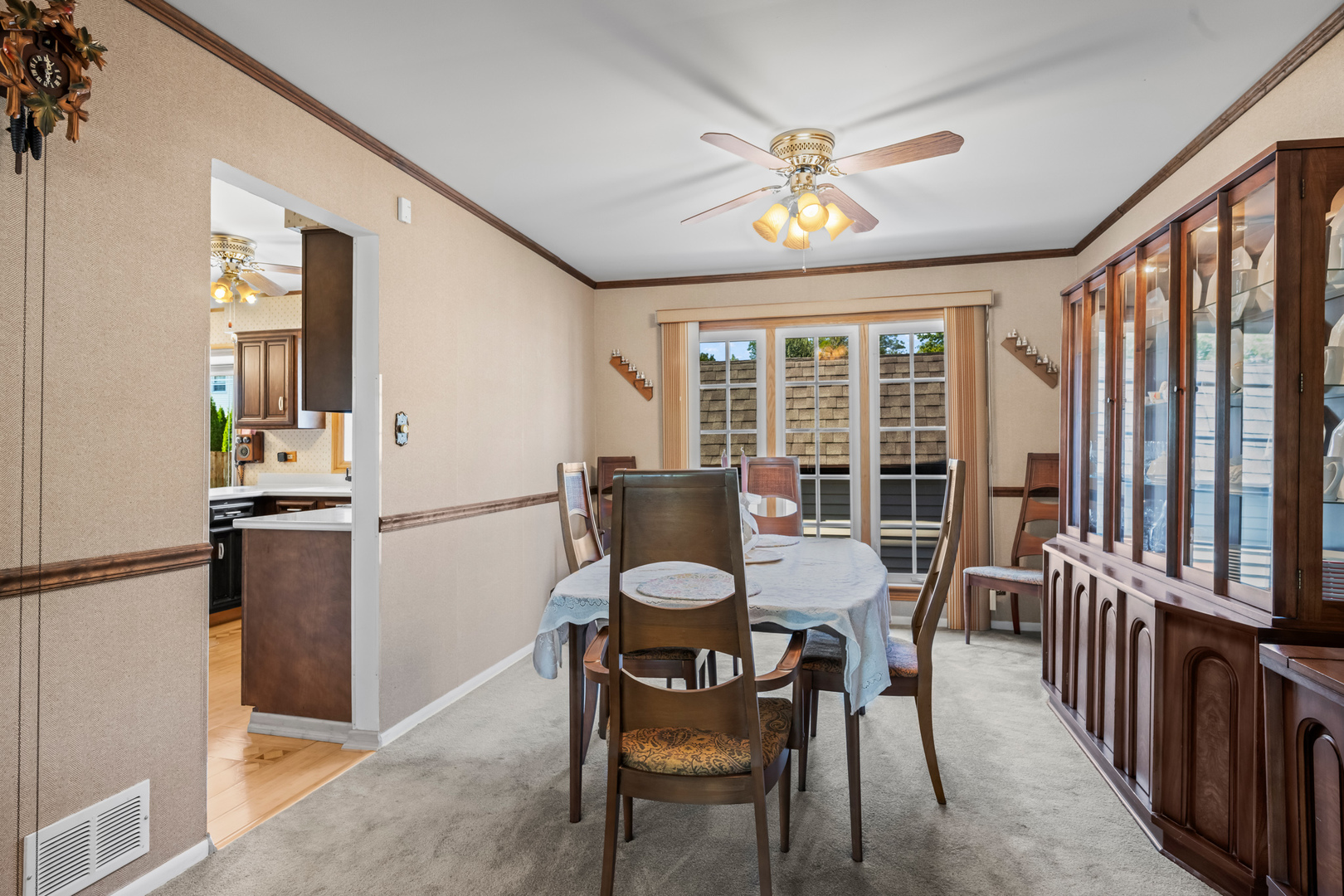 1114 S Fernandez Avenue