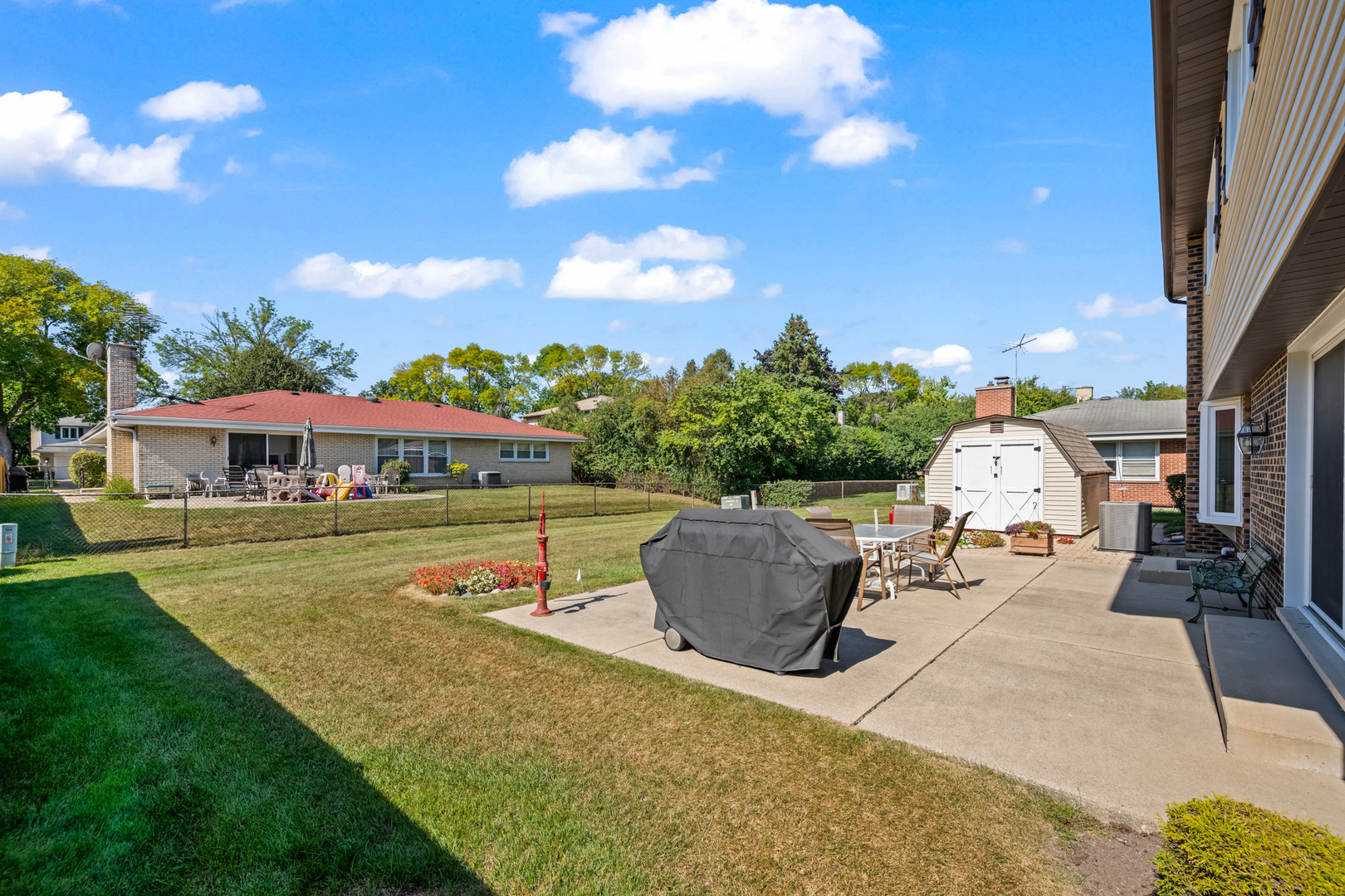 1114 S Fernandez Avenue