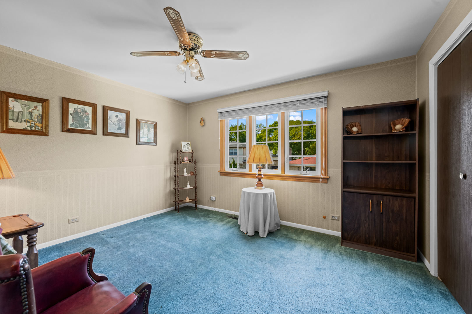 1114 S Fernandez Avenue