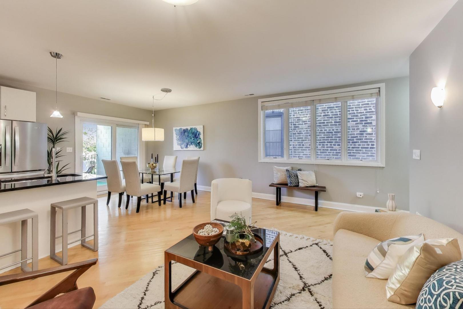 819 N Damen Avenue Unit: 2