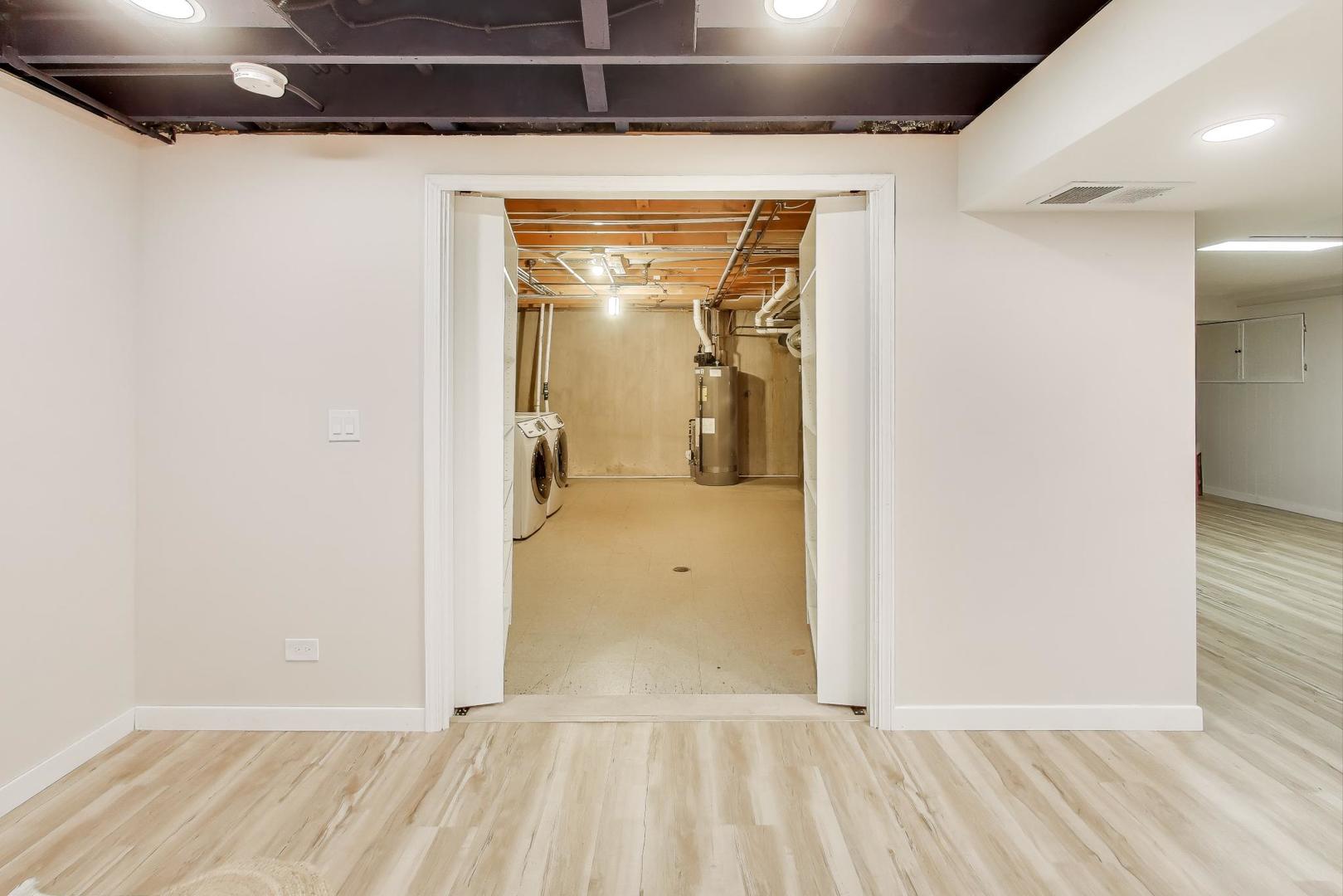 1318 S WALNUT Avenue