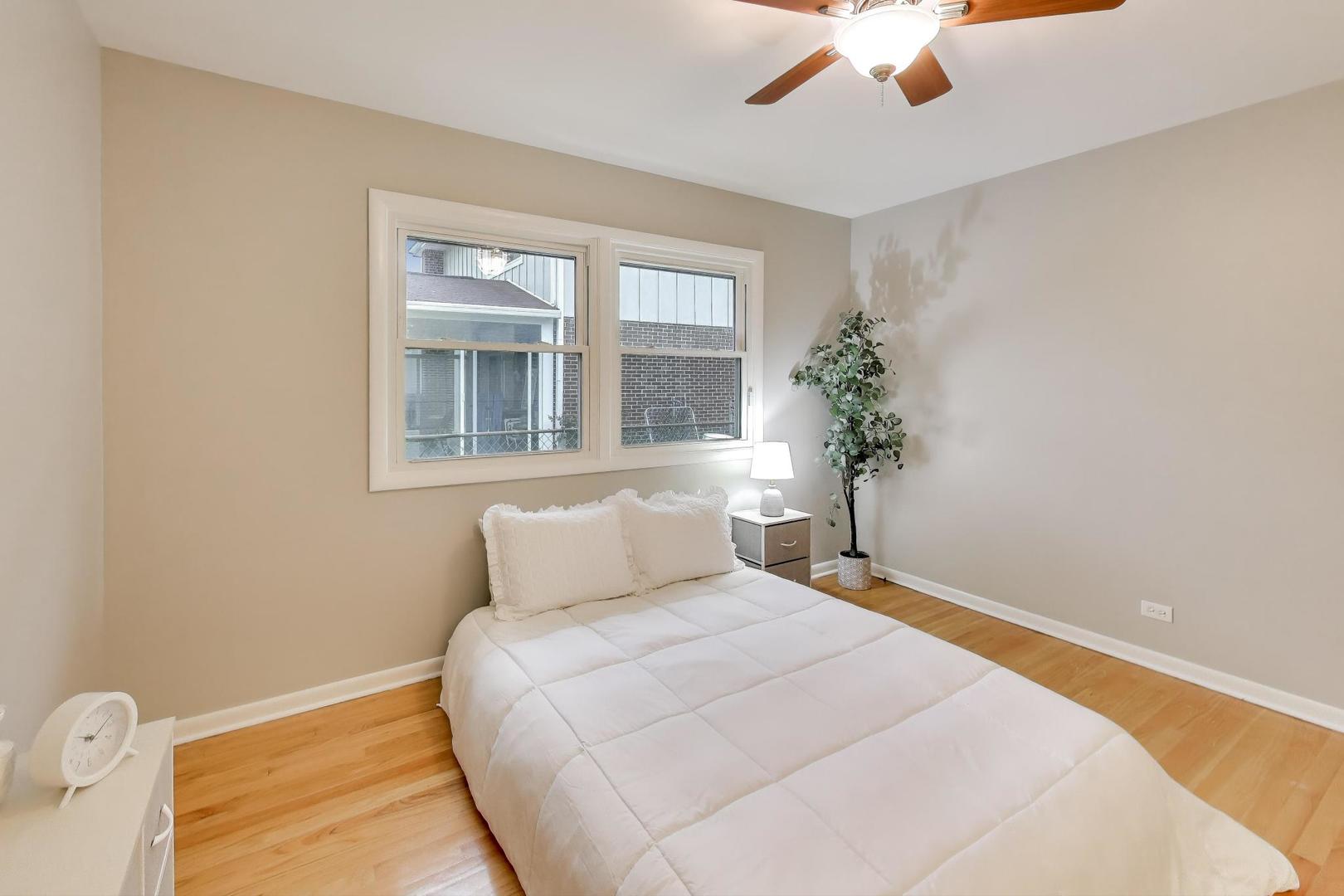 1318 S WALNUT Avenue