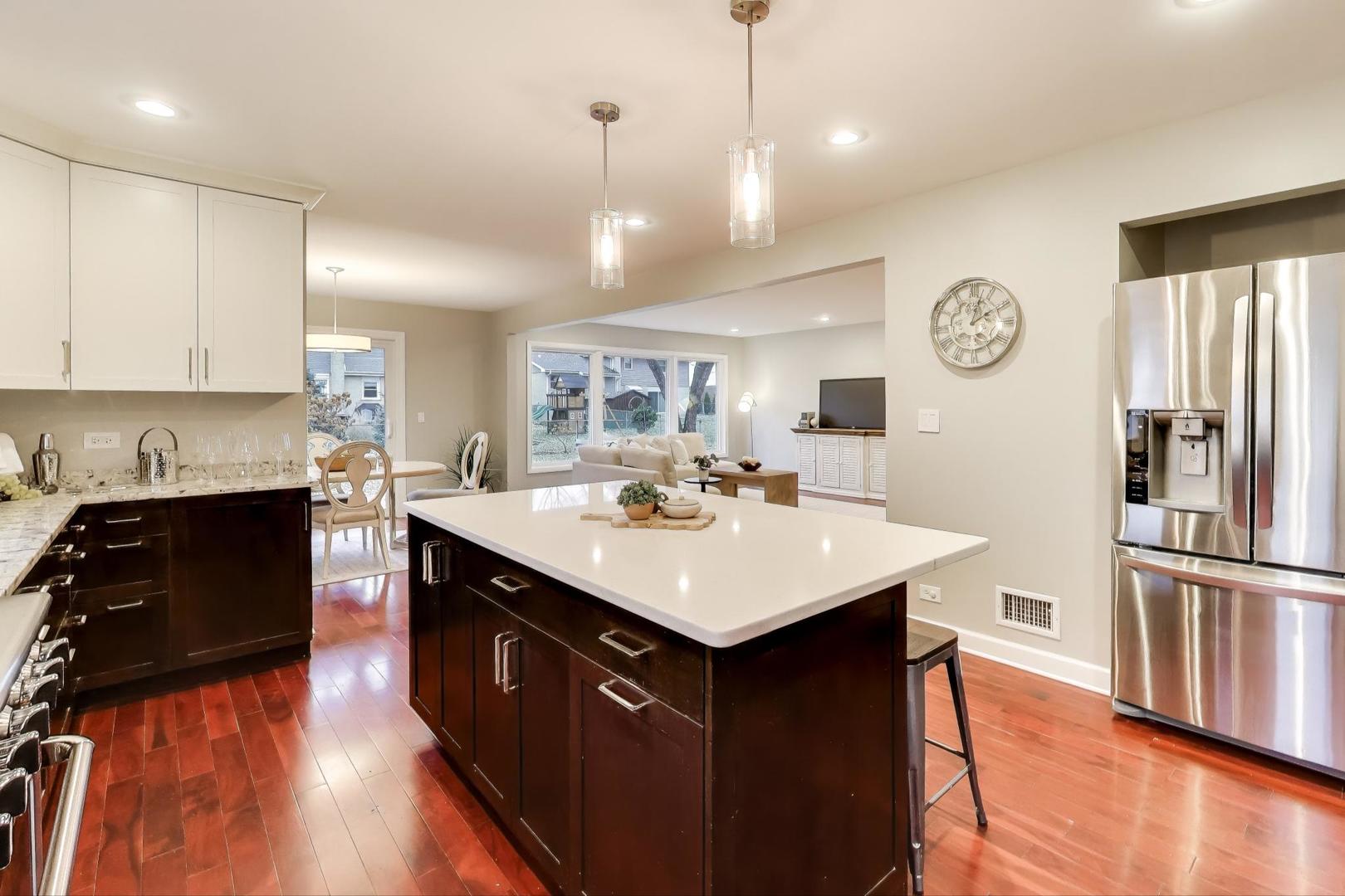 1318 S WALNUT Avenue