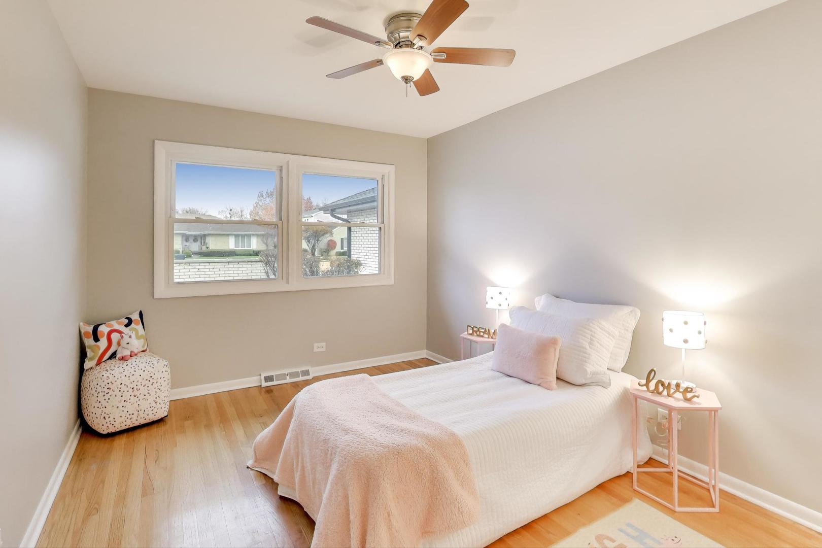 1318 S WALNUT Avenue