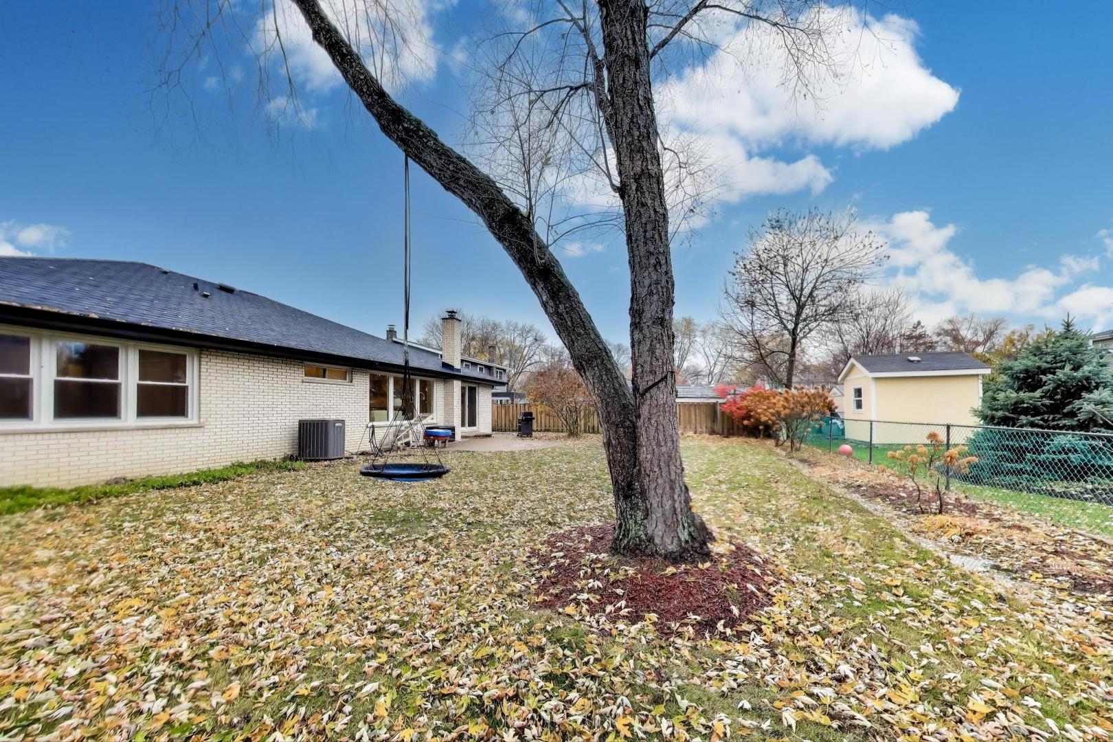 1318 S WALNUT Avenue