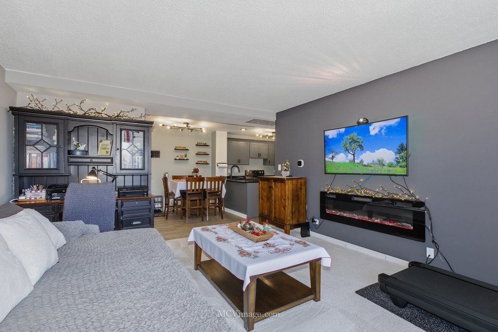 5400 Walnut Avenue Unit: 208