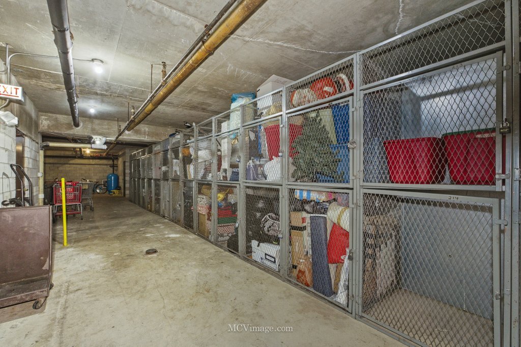 5400 Walnut Avenue Unit: 208