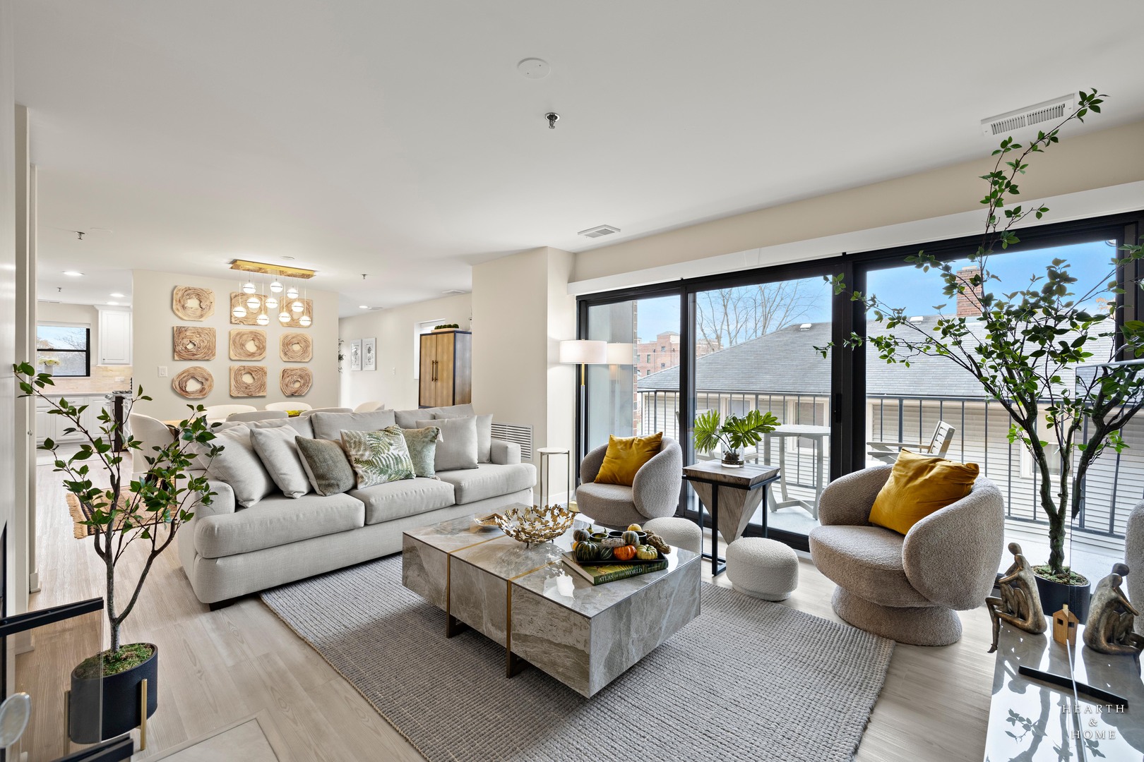 110 S Evergreen Avenue Unit: 3BS