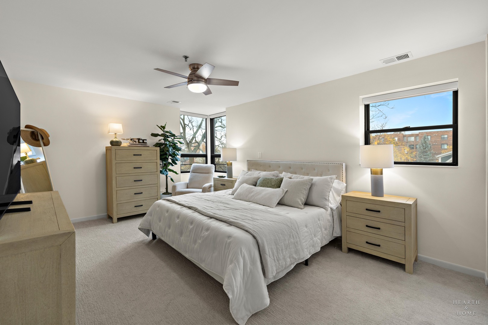 110 S Evergreen Avenue Unit: 3BS