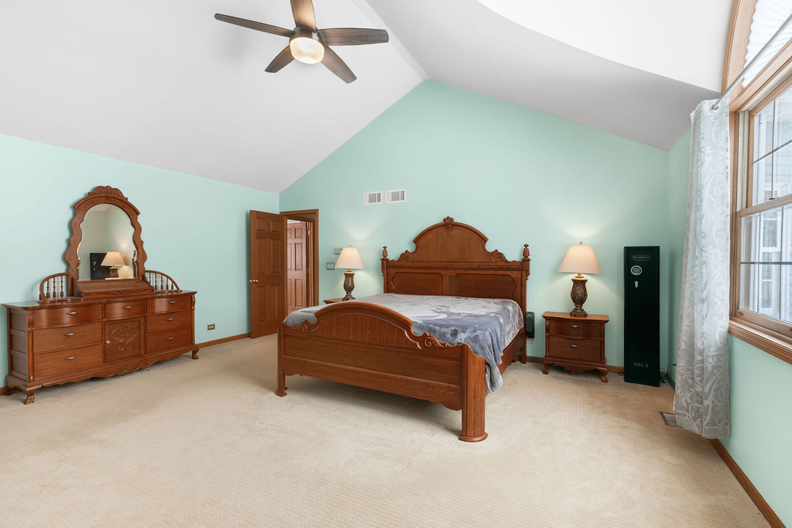 7N610 Cloverfield Circle