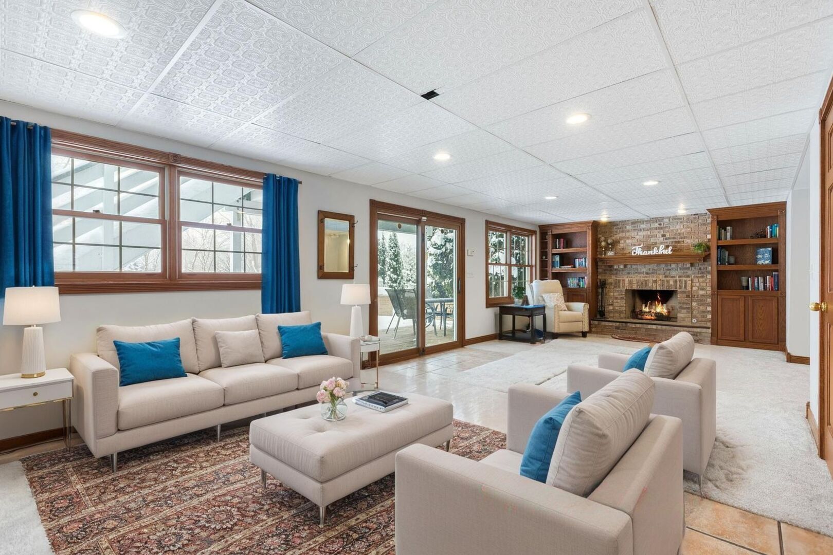 7N610 Cloverfield Circle