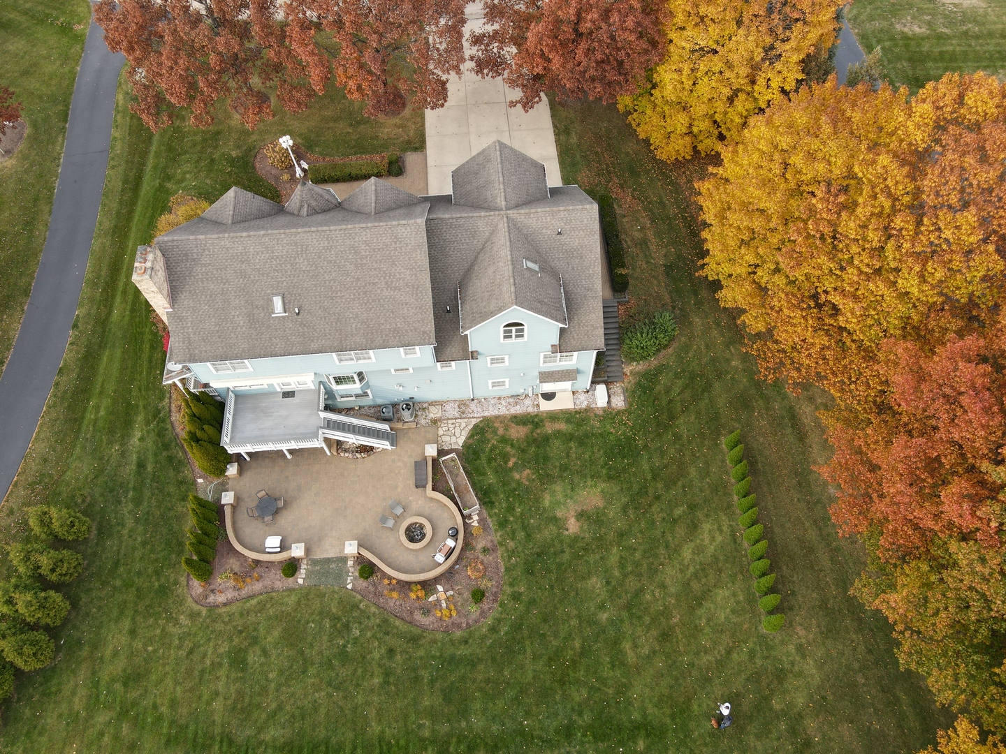 7N610 Cloverfield Circle