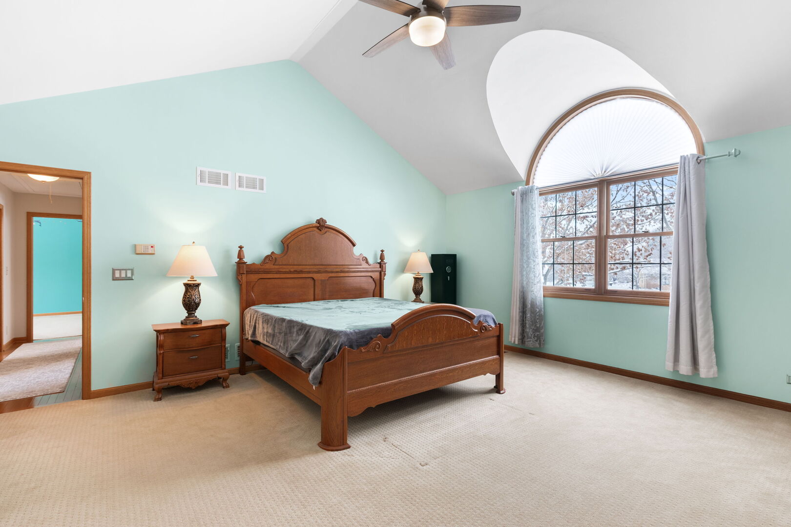 7N610 Cloverfield Circle