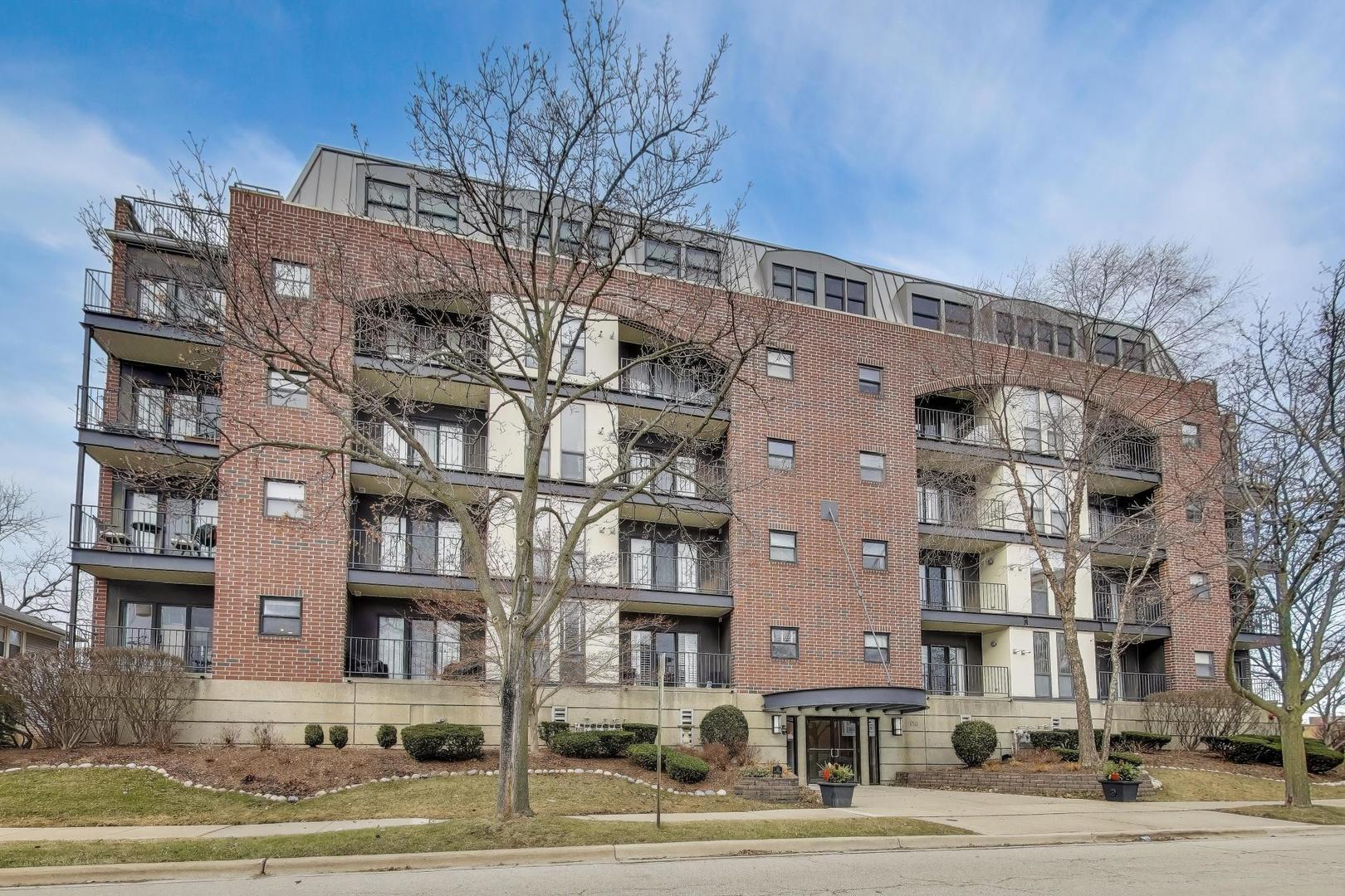 110 S Evergreen Avenue Unit: 4CS