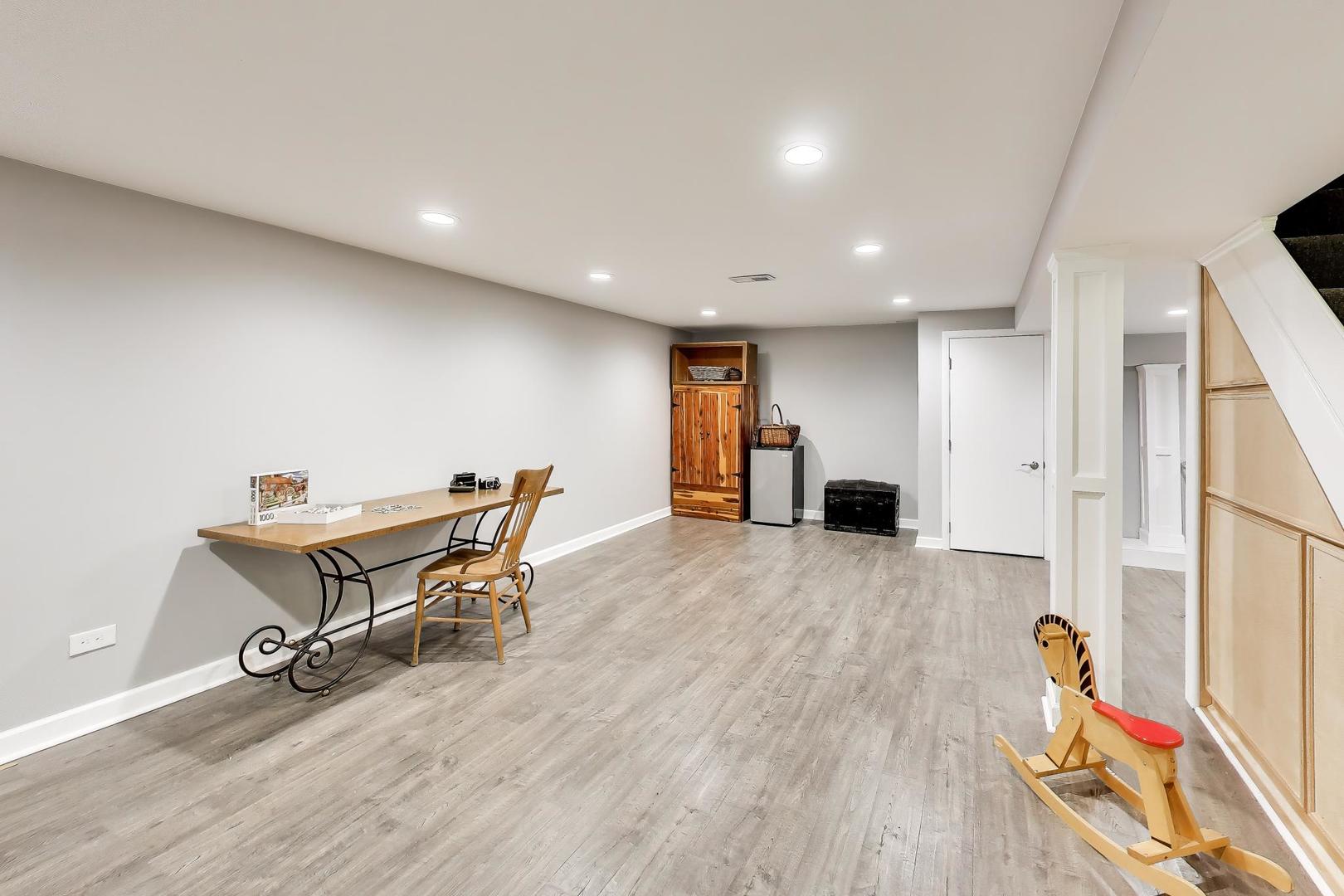 200 S Derbyshire Lane