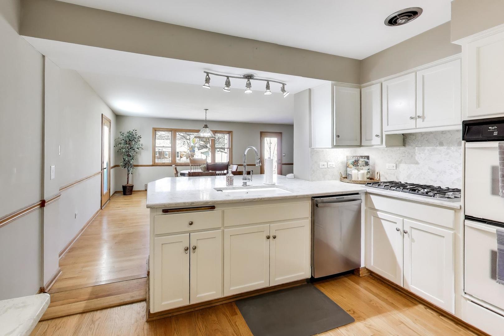 200 S Derbyshire Lane