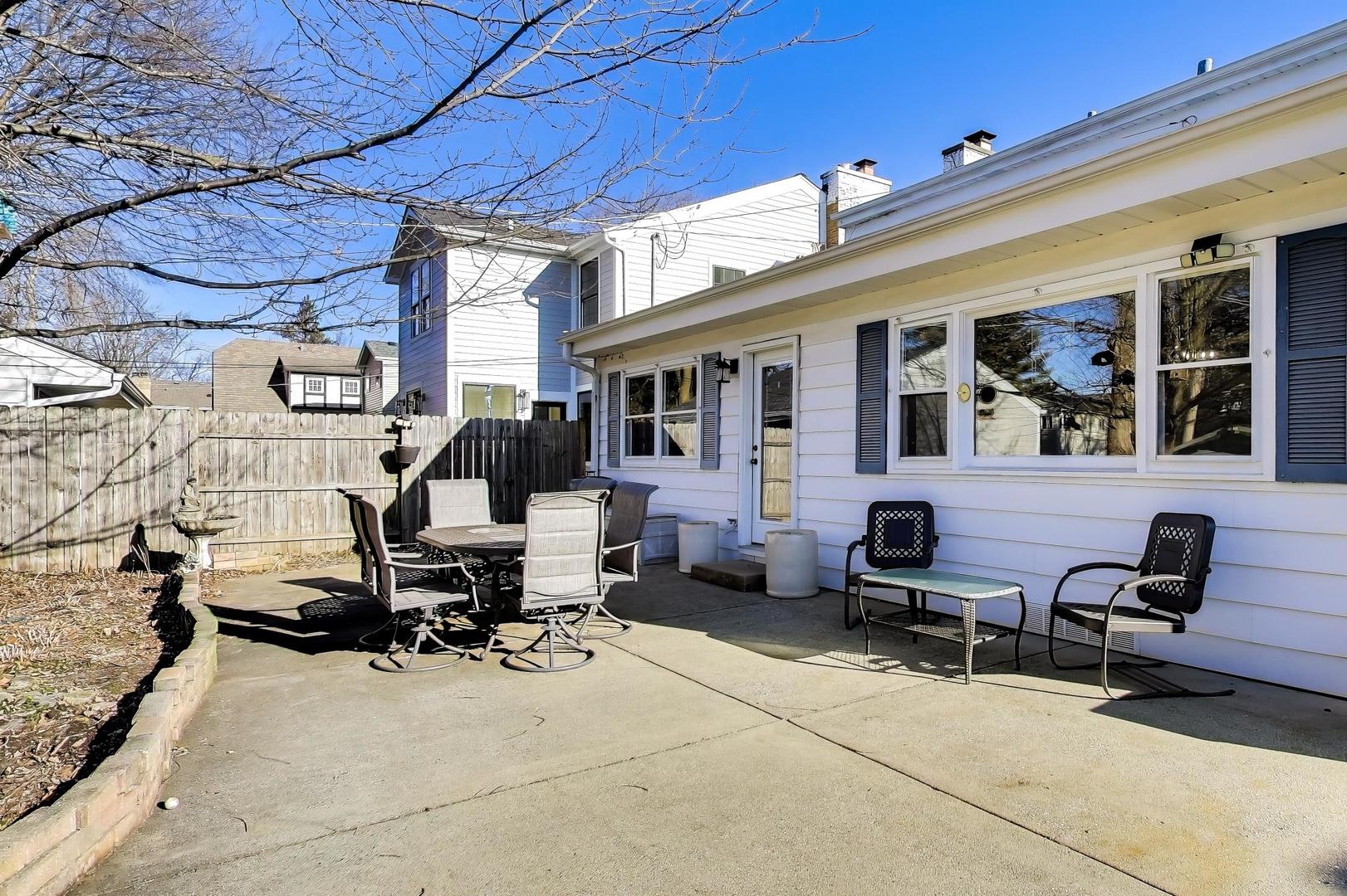 200 S Derbyshire Lane